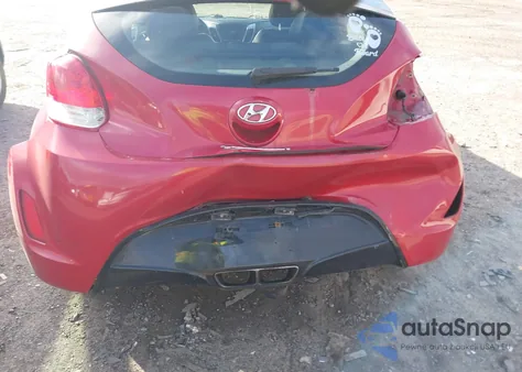 2013 Hyundai Veloster Base W/Black z USA, uszkodzony, nr VIN KMHTC6AD8DU095071